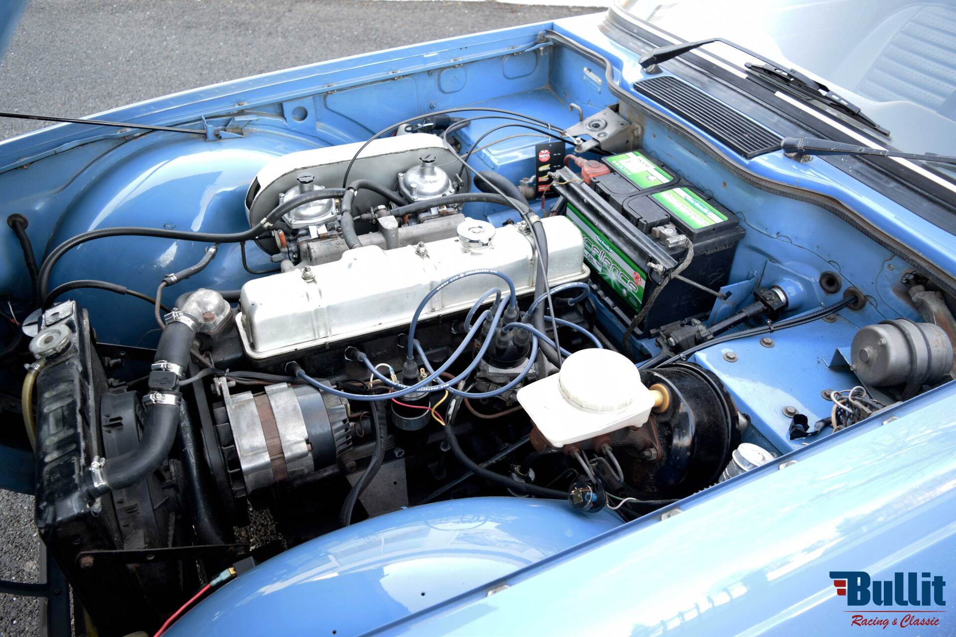 moteur 6 cylindres en ligne Triumph TR6 de 1974