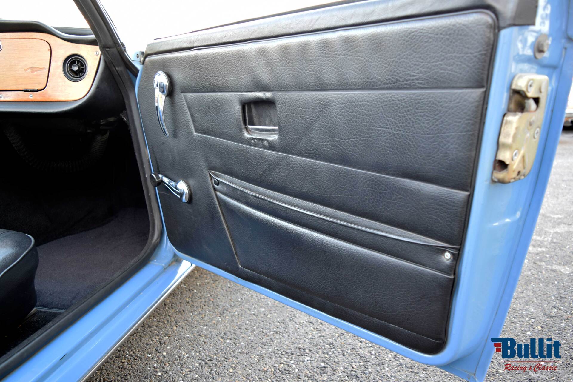 portière Triumph TR6 de 1974