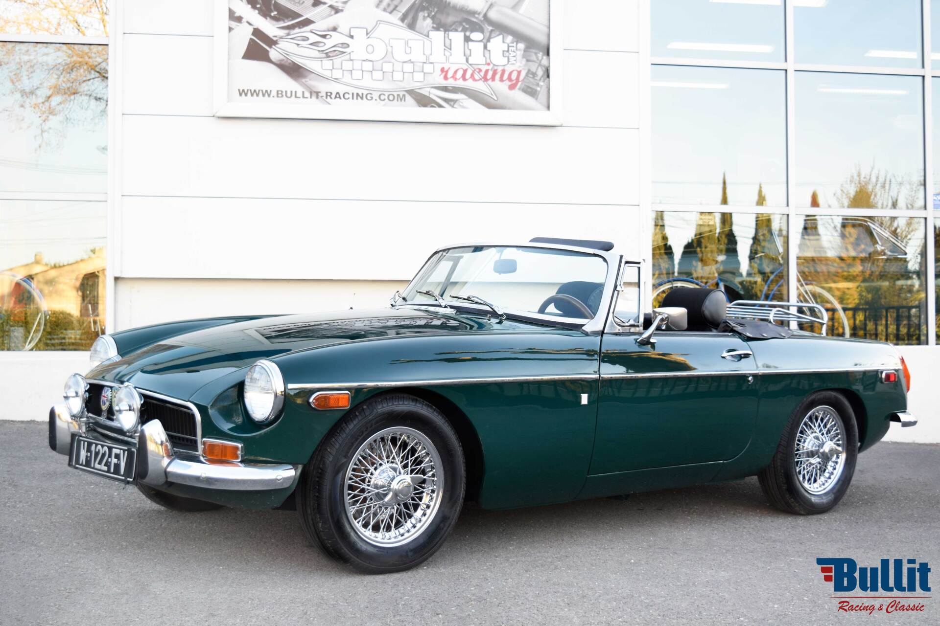 MGB cabriolet, 1972, couleur vert anglais et intérieur noir