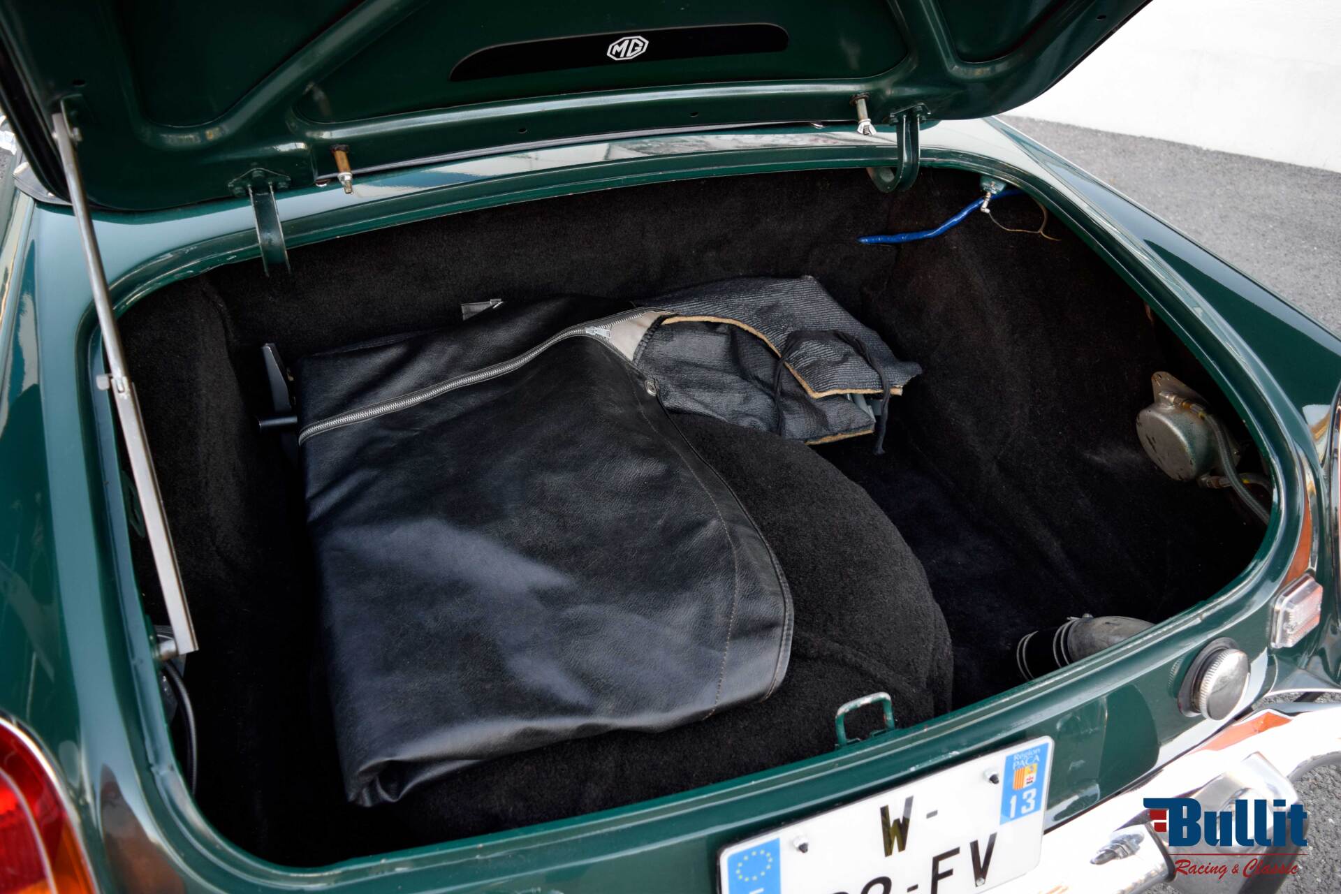 malle arrière de MGB cabriolet de 1972