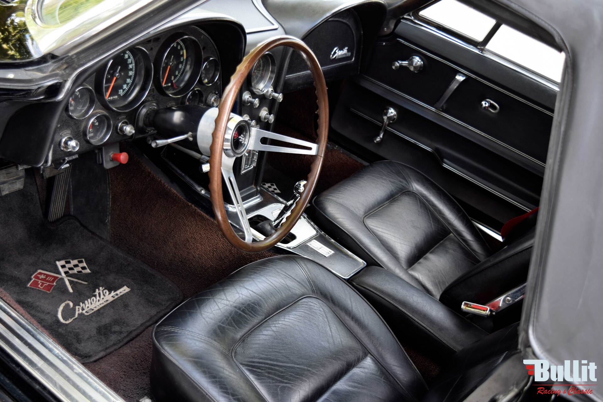 interieur Chevrolet Corvette C2 cabriolet de 1965