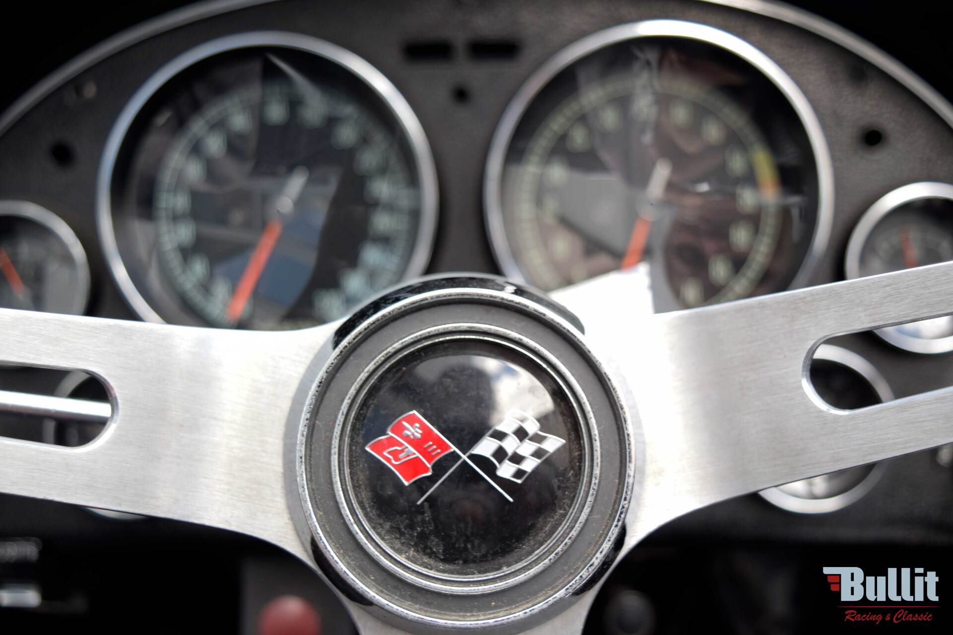 logo volant Chevrolet Corvette C2 cabriolet de 1965