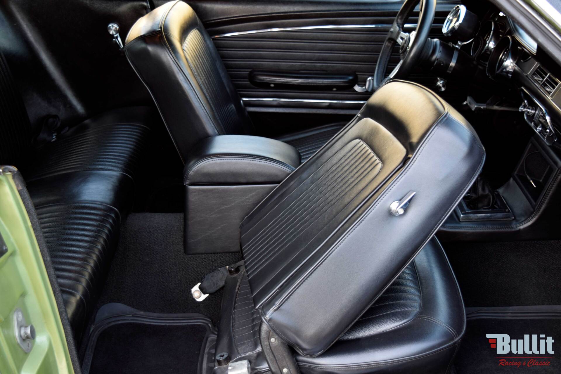 intérieur de Ford Mustang coupé de 1968