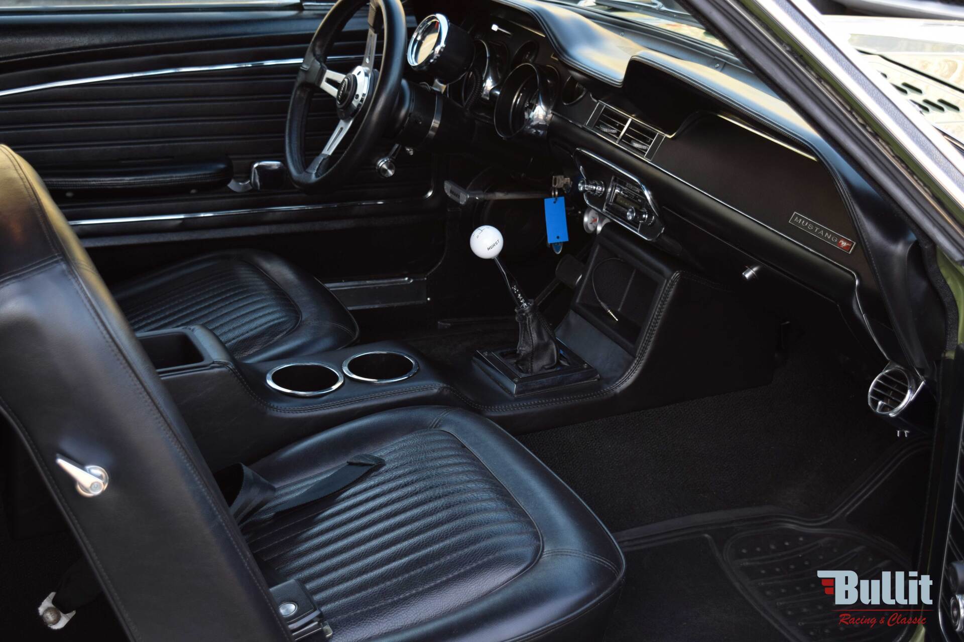 intérieur de Ford Mustang coupé de 1968