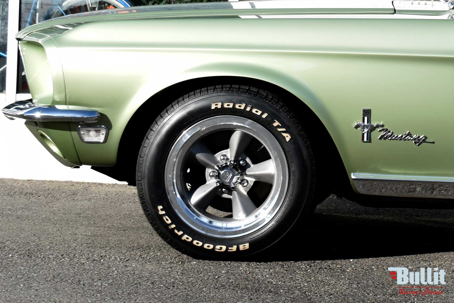 roue de Ford Mustang coupé de 1968