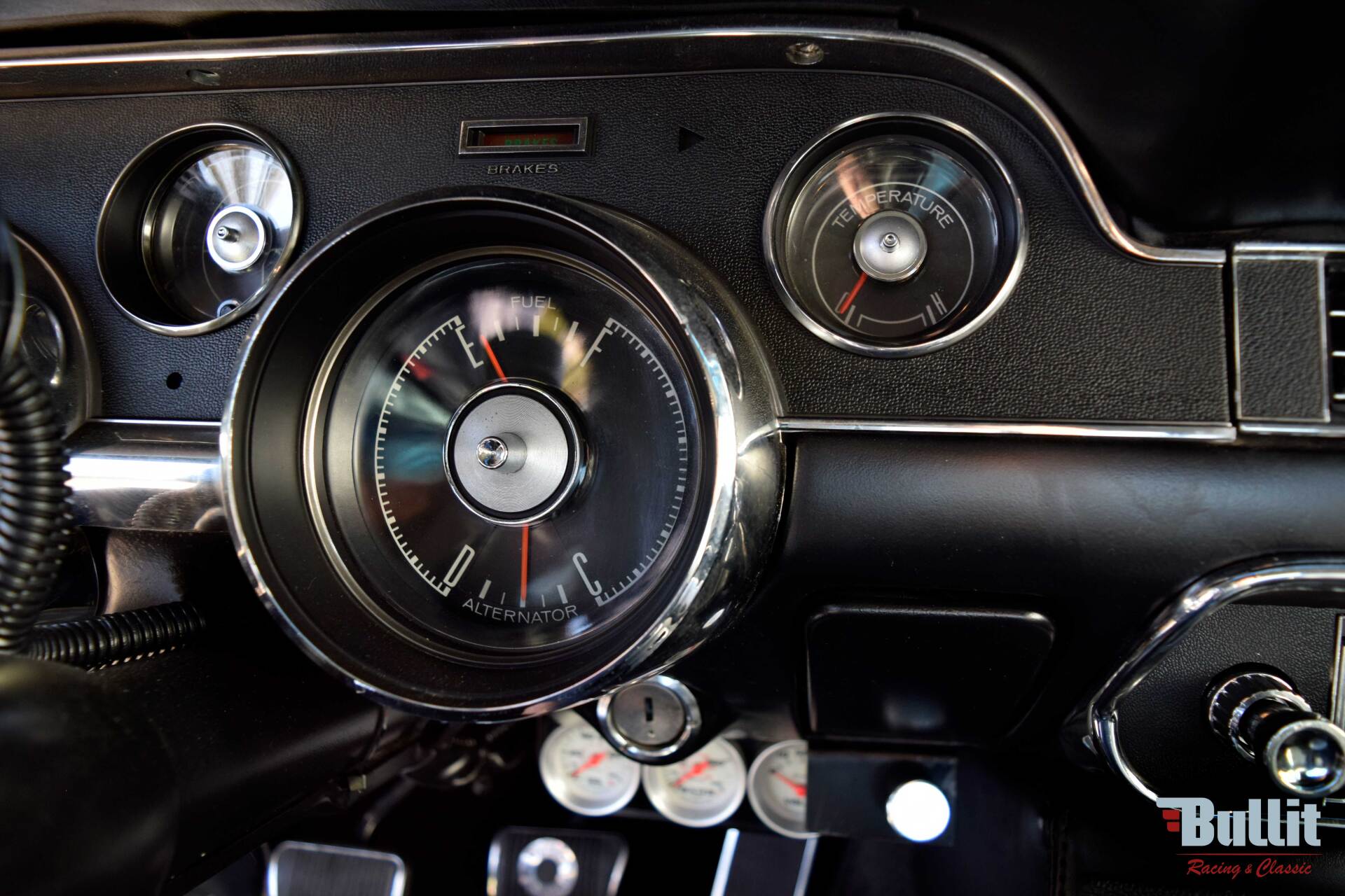 tableau de bord de Ford Mustang coupé de 1968