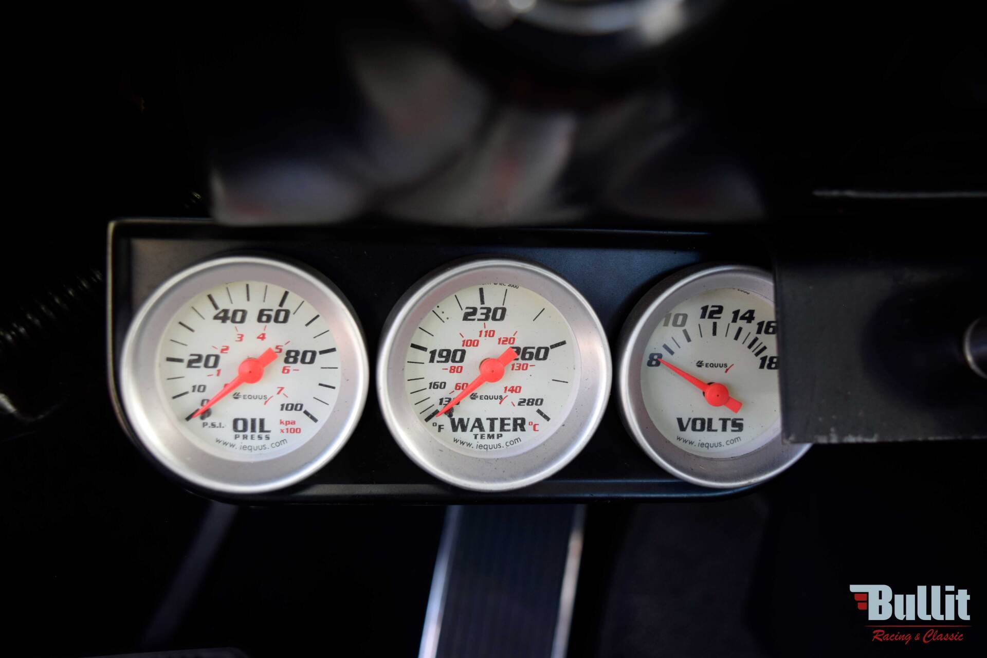 compteurs de Ford Mustang coupé de 1968