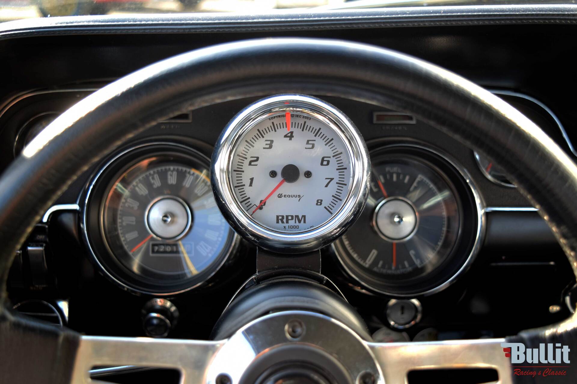 compteurs de Ford Mustang coupé de 1968