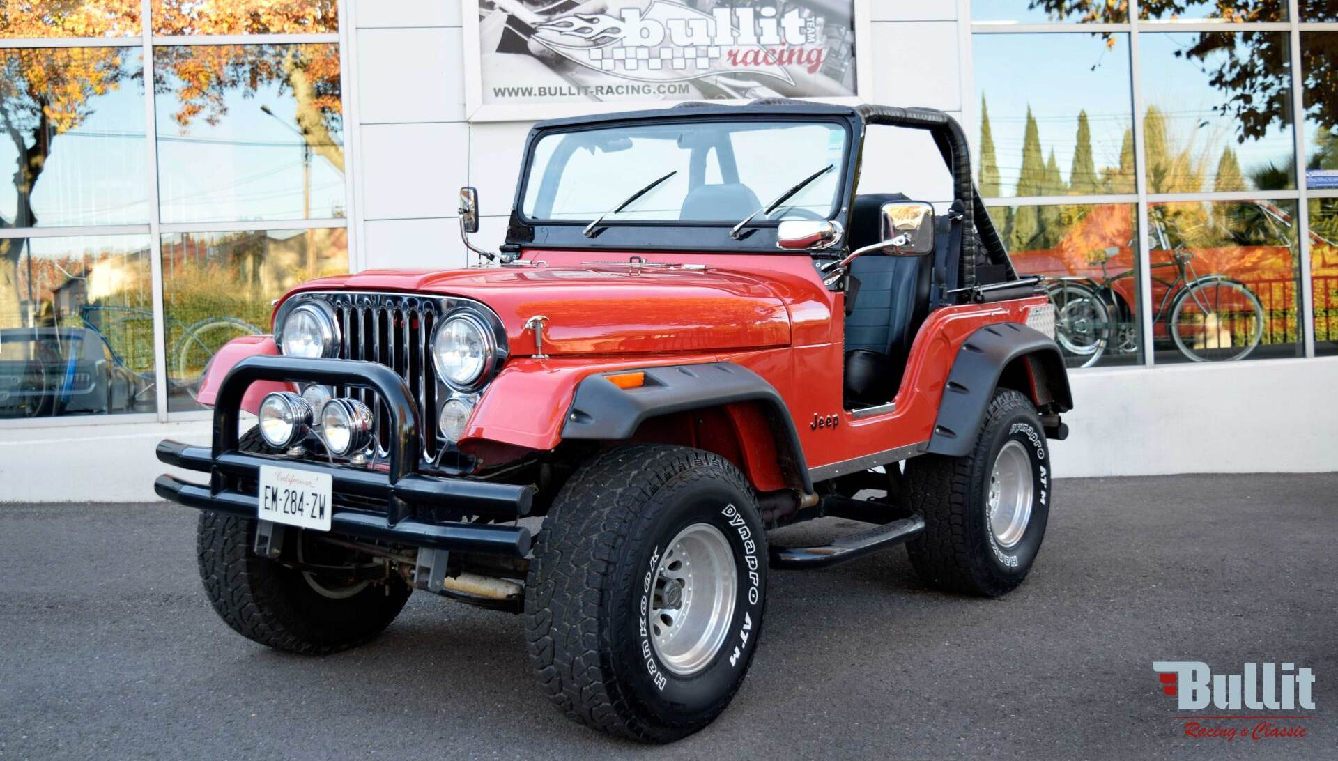 JEEP CJ5 V8 rouge de 1974