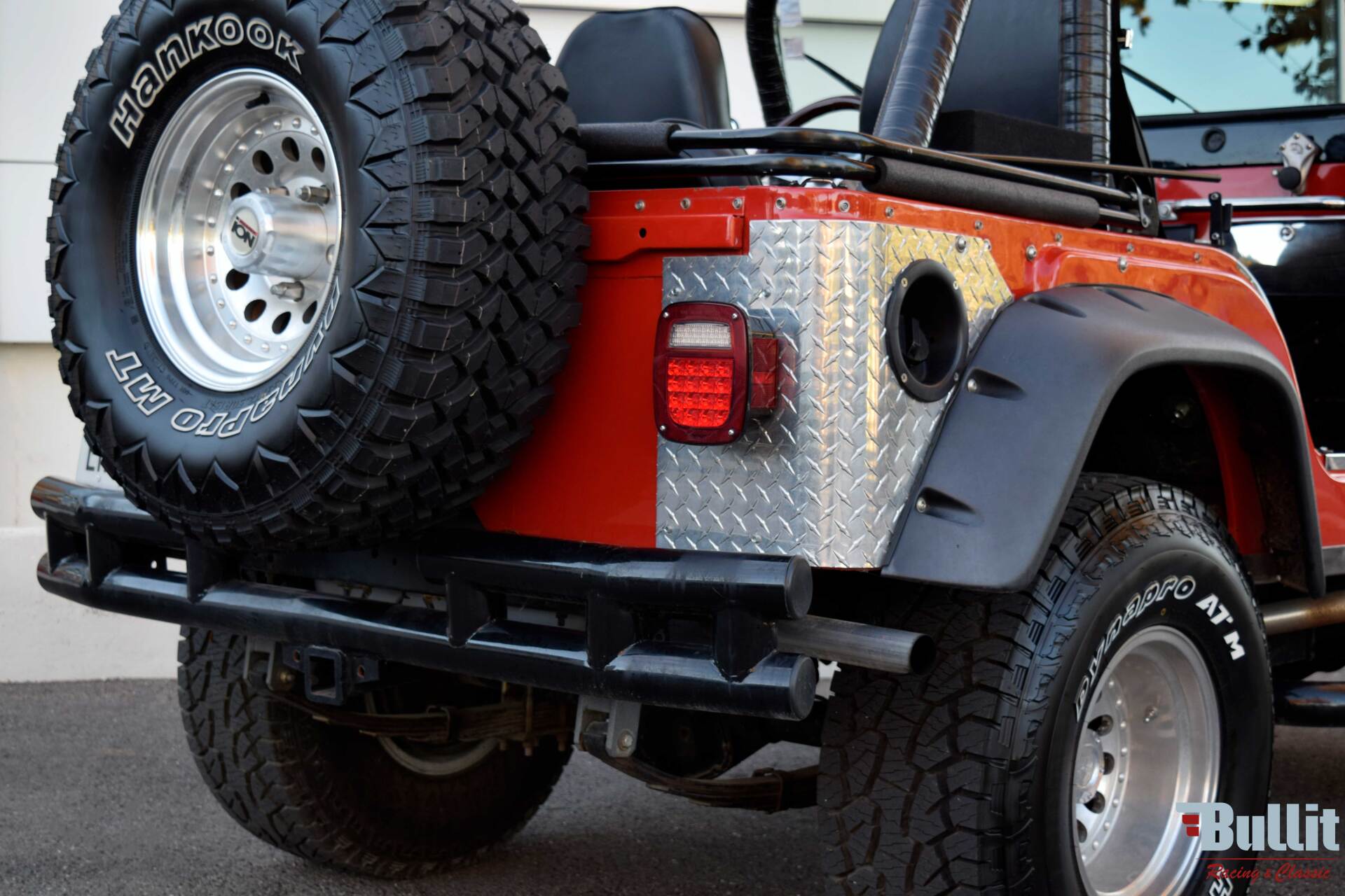 arrière JEEP CJ5 de 1974