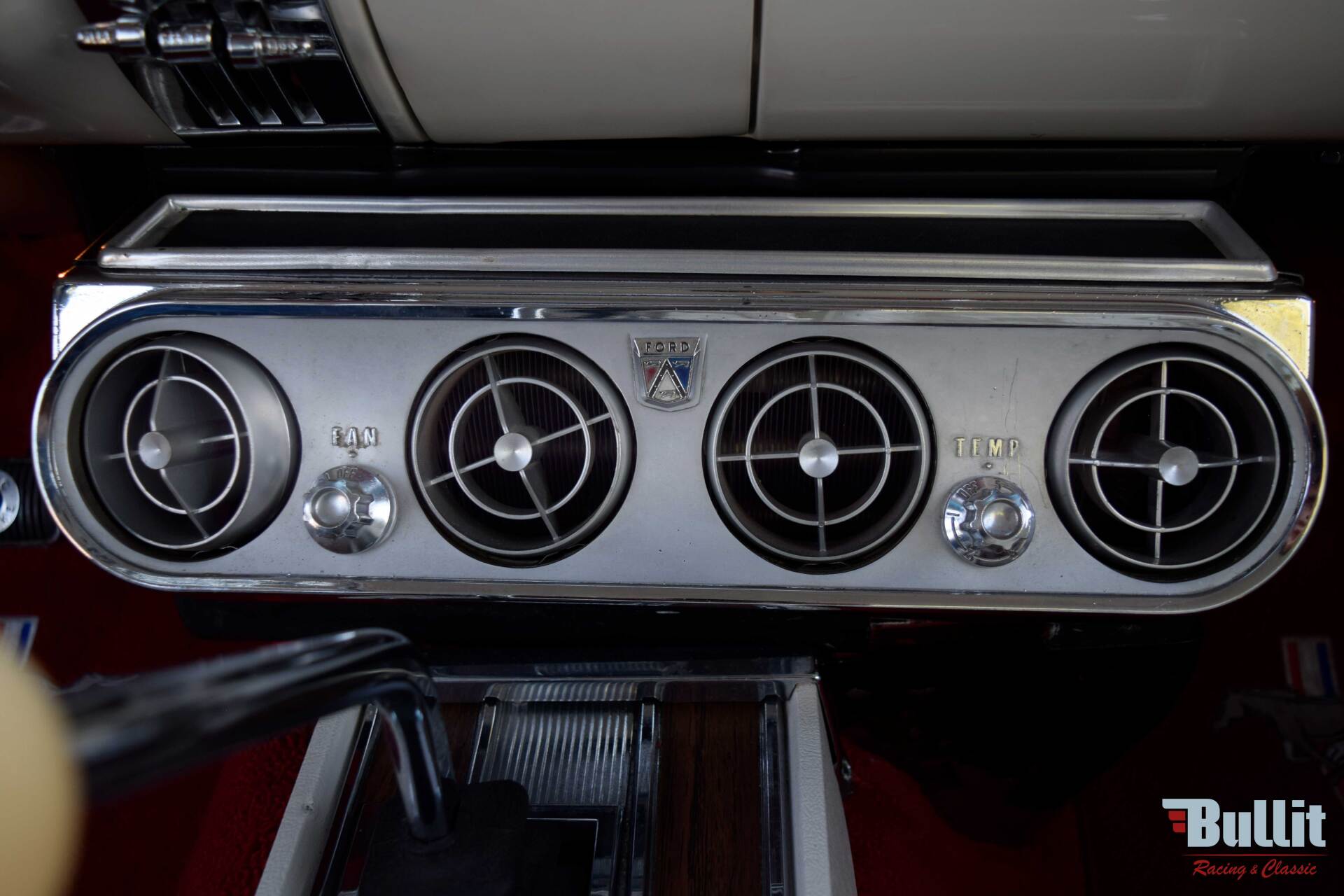 Air conditionné de Ford Mustang 2+2 Fastback GT rouge de 1965