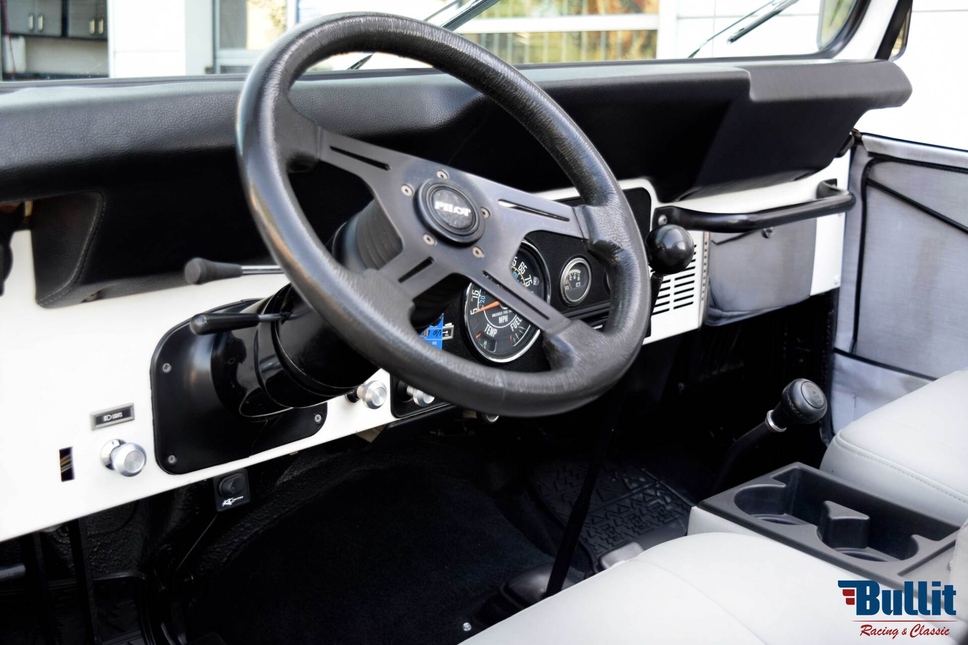 tableau de bord JEEP CJ5 de 1980