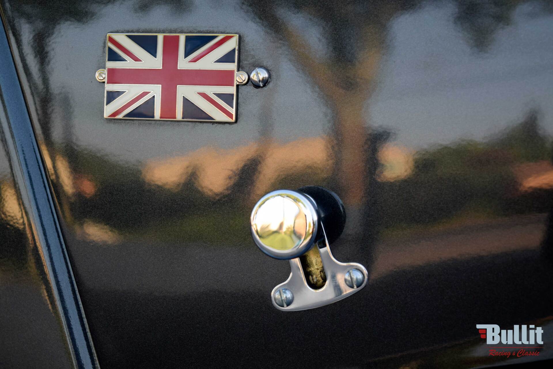 détail logo Morgan 4/4