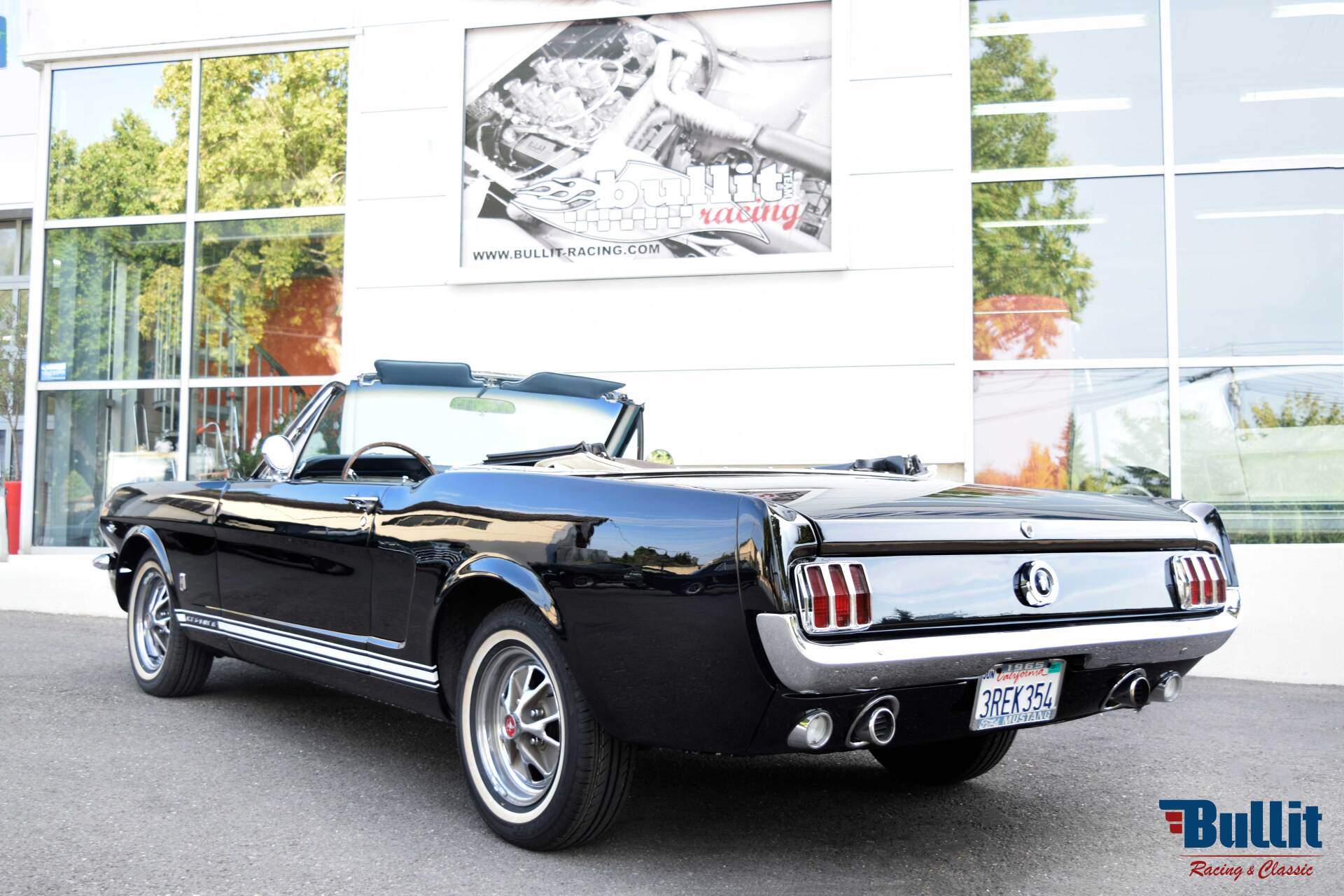 Ford Mustang cabriolet noire de 1965