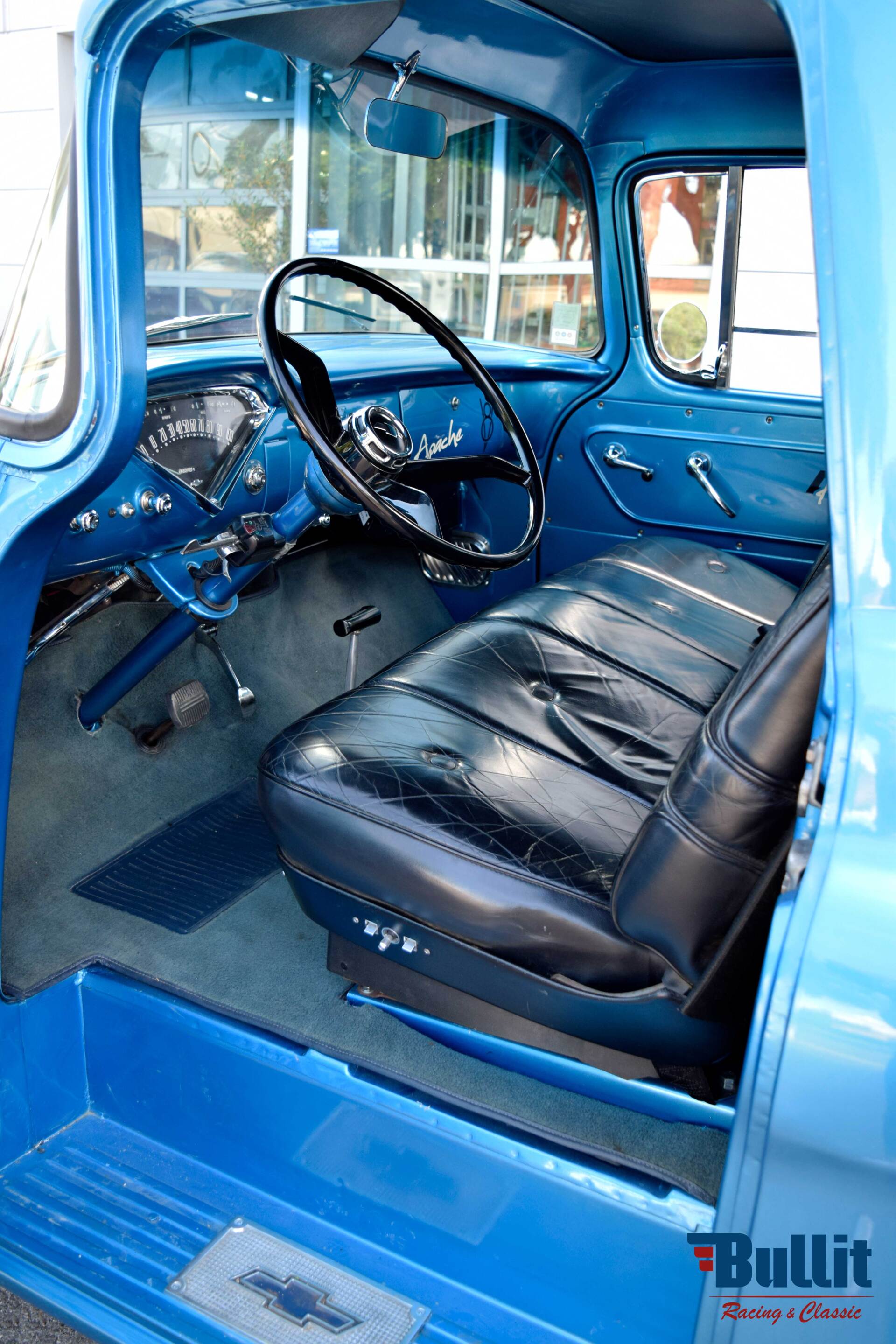 intérieur Chevrolet Apache de 1959