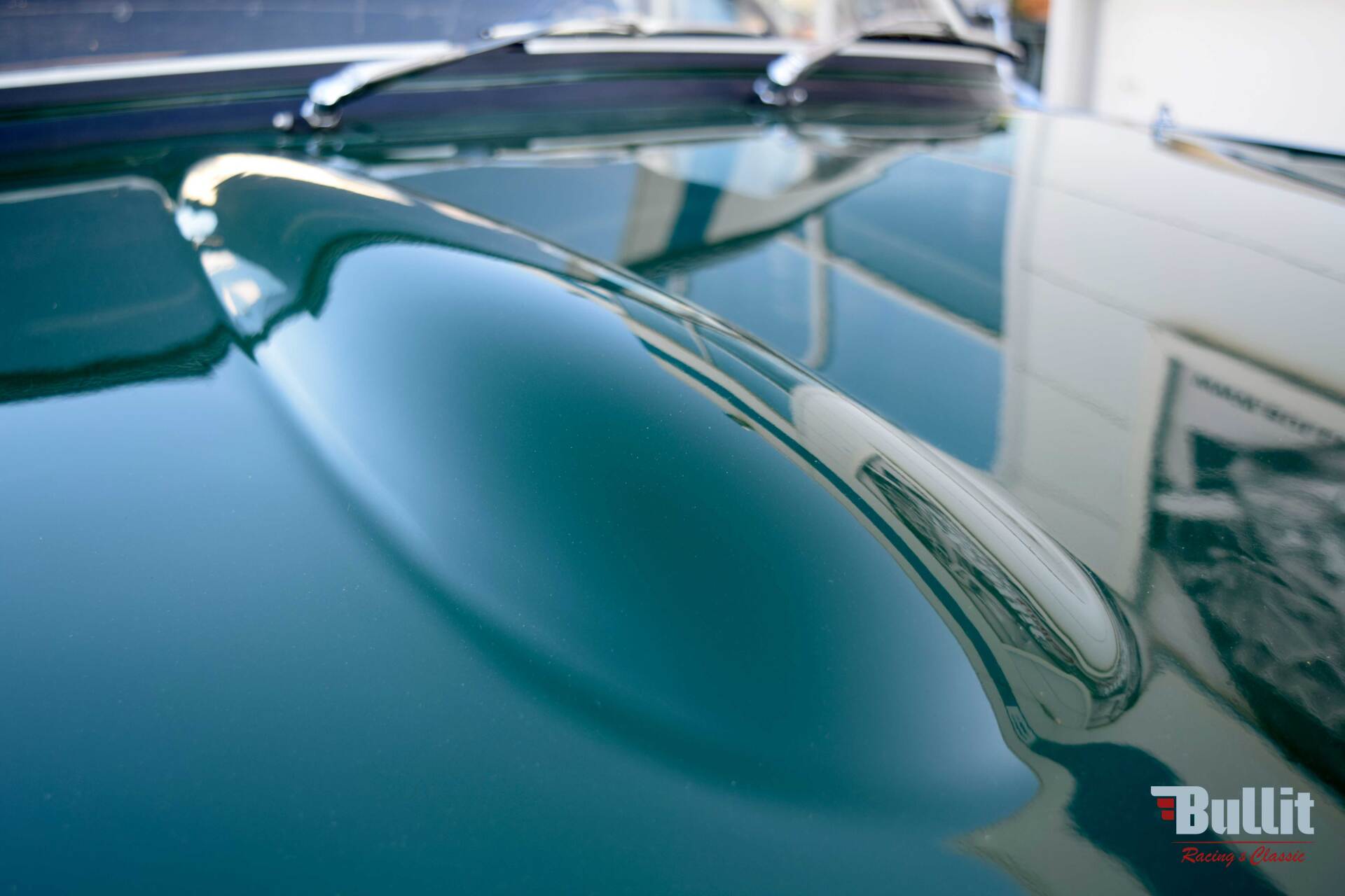 détail capot de Triumph TR4 A irs de 1966 vert intérieur noir