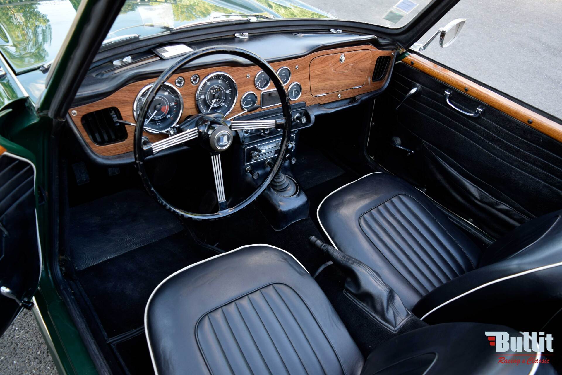 intérieur de Triumph TR4 A irs de 1966 vert intérieur noir