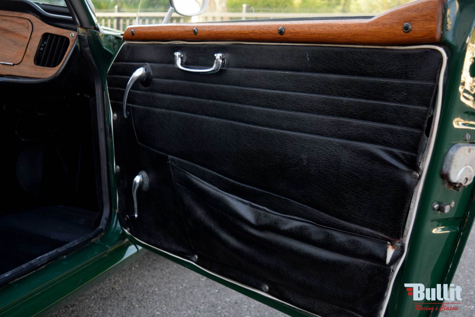 portière de Triumph TR4 A irs de 1966 vert intérieur noir