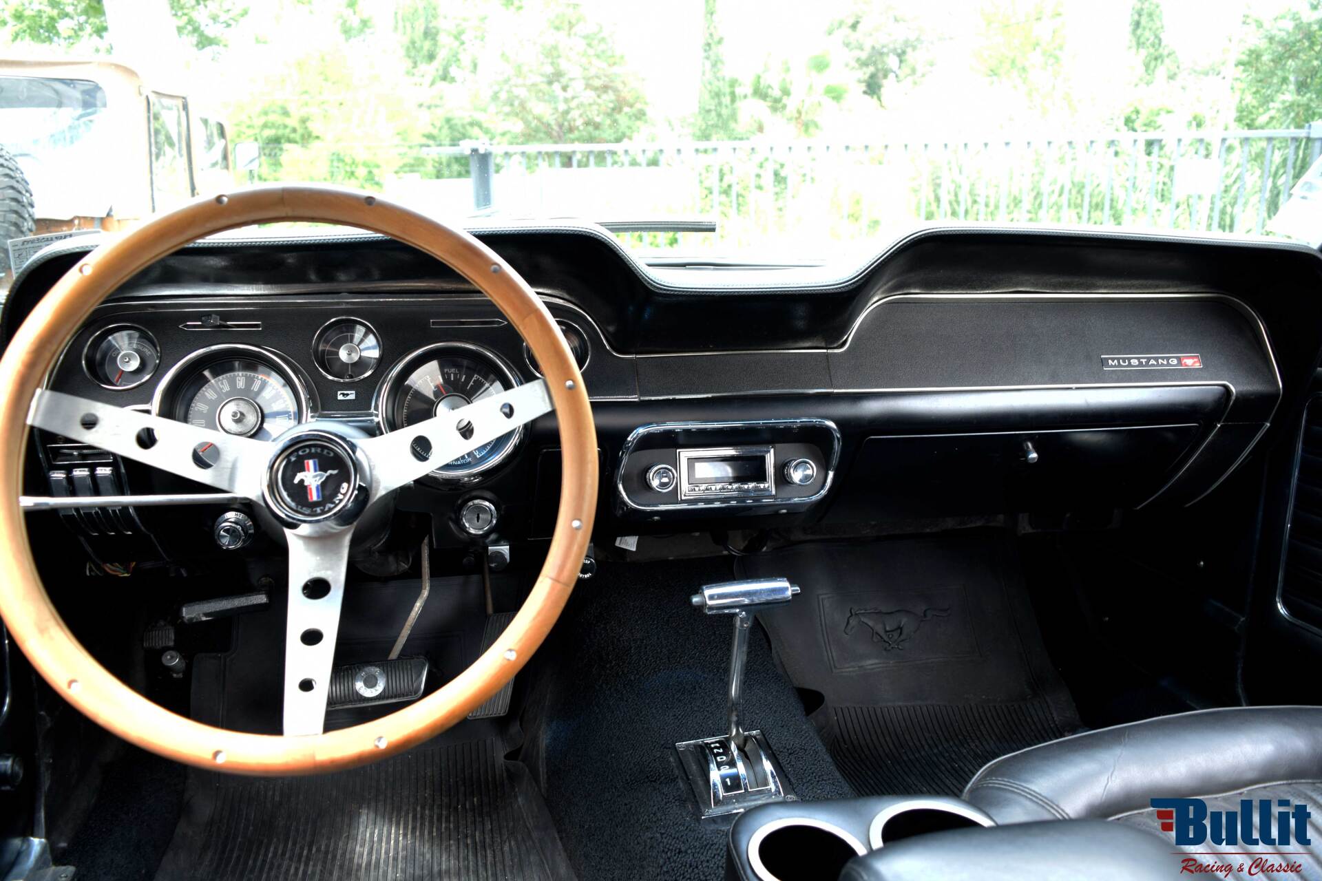 Tableau de bord de Mustang cabriolet de 1968