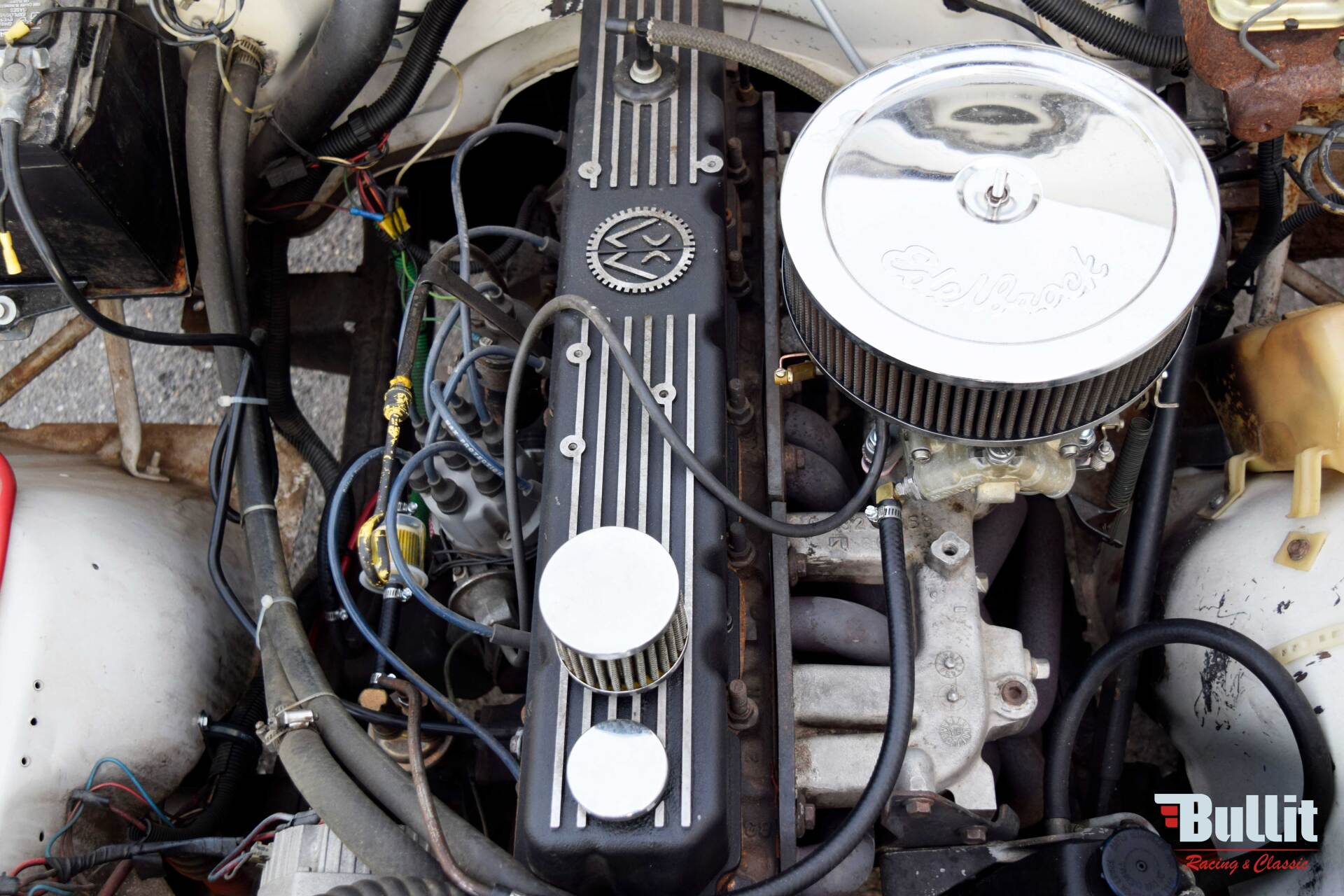détail Moteur JEEP CJ5 de 1981