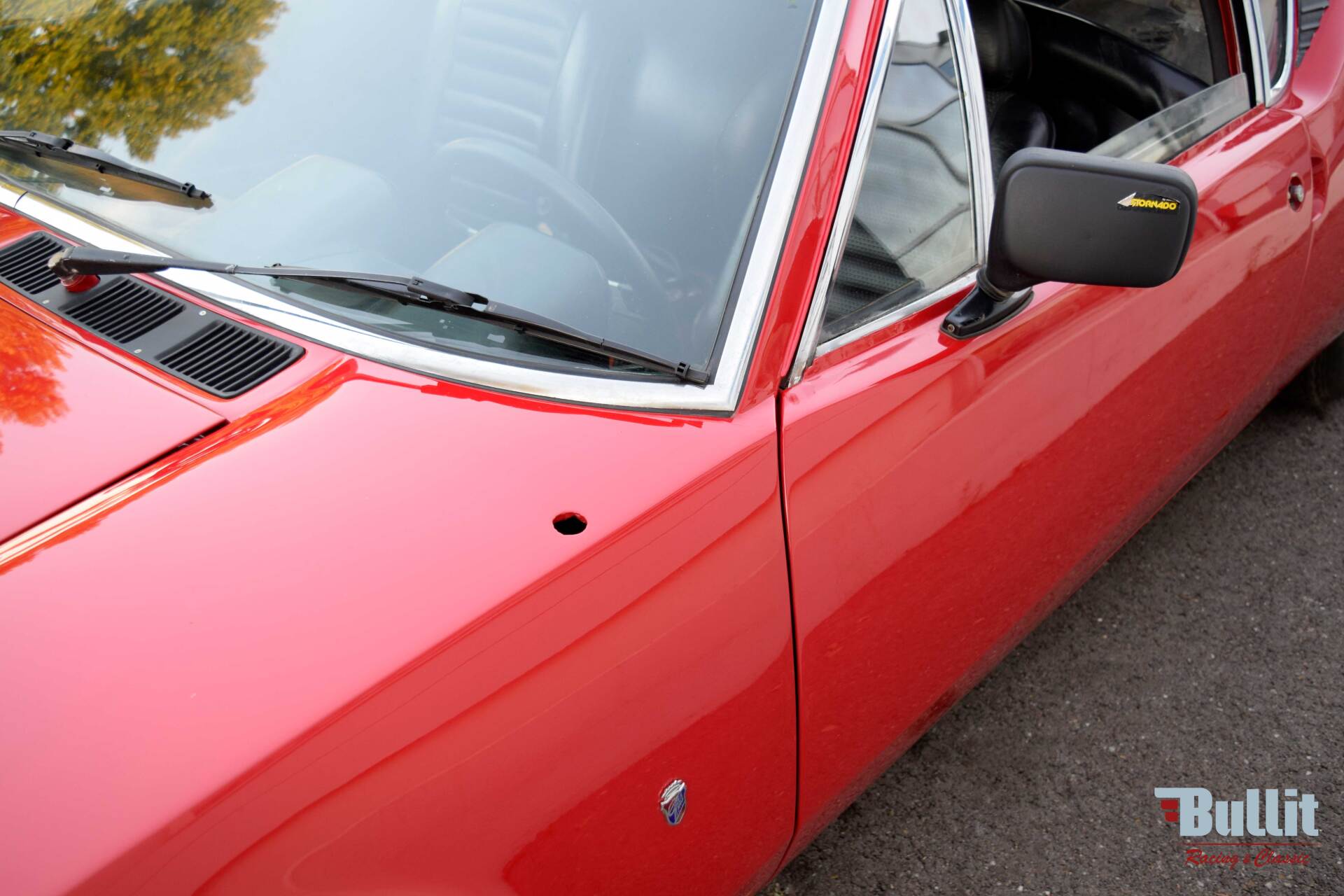 detail carrosserie de DE TOMASO PANTERA GTS 1971 ROUGE
