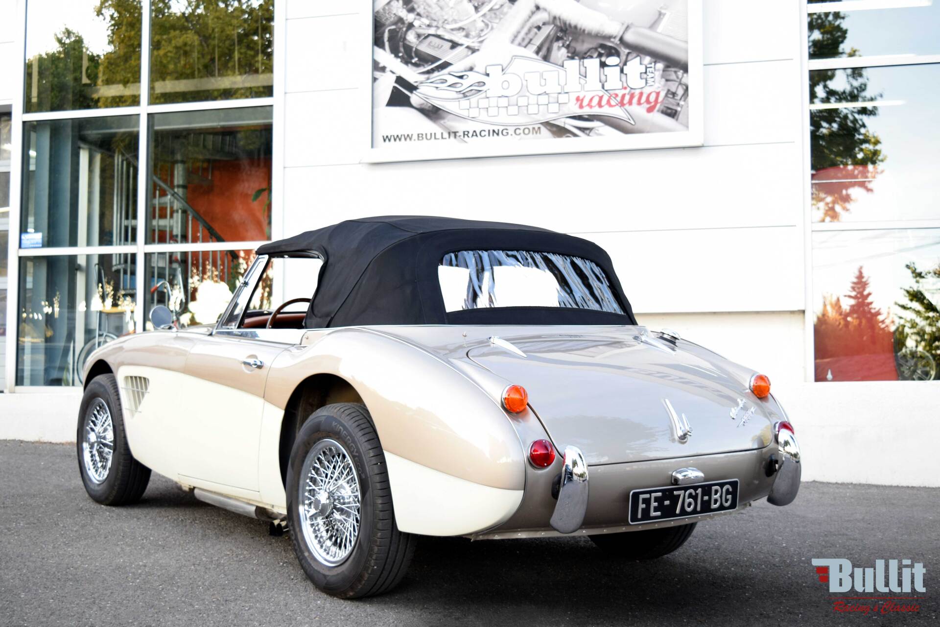 Austin Healey 3000 MK3 - 1967 vue de 3/4 arrière gauche