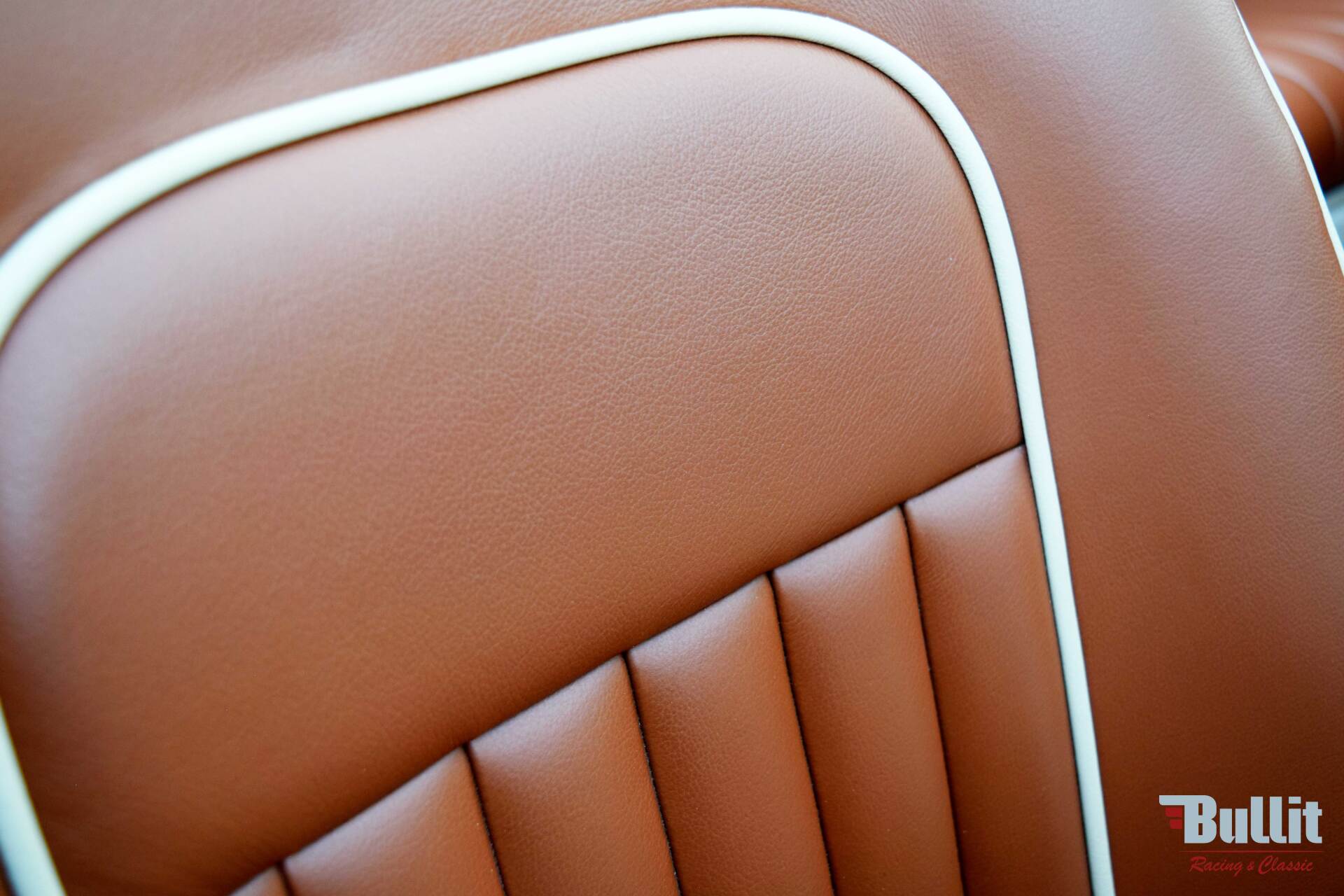 détail siège de Austin Healey BJ8 3000 MK3 phase 2 de 1967