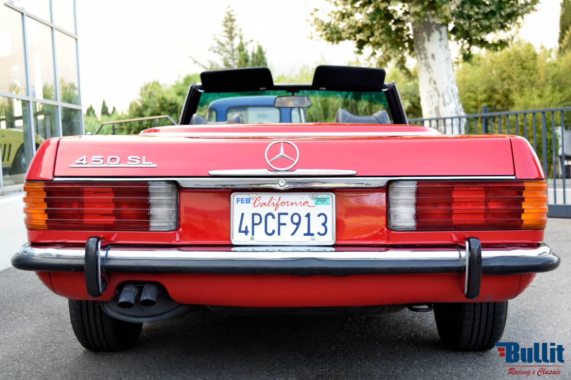 arrière de MERCEDES 450SL ROUGE DE 1972