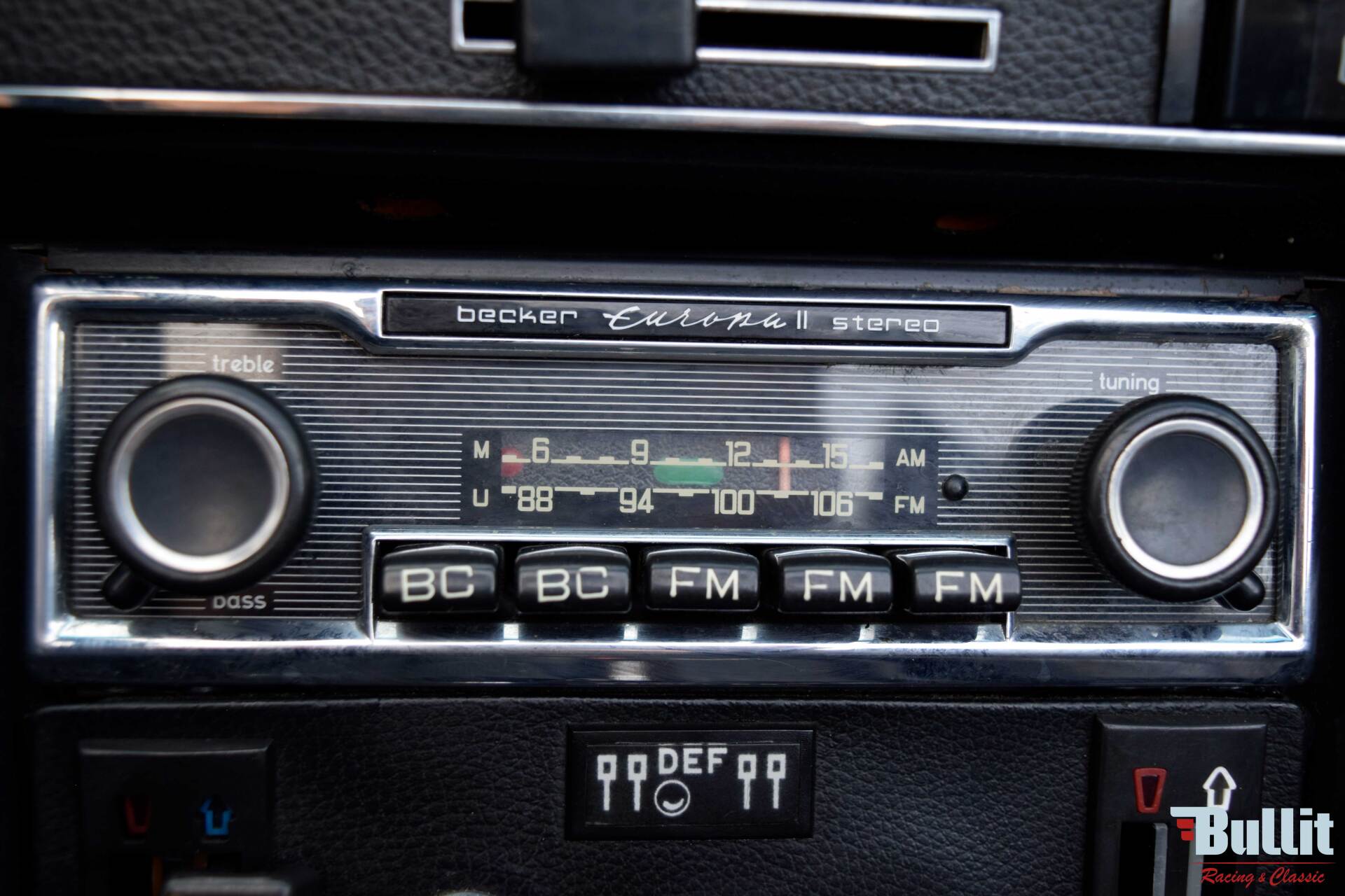 radio de MERCEDES 450SL ROUGE DE 1972