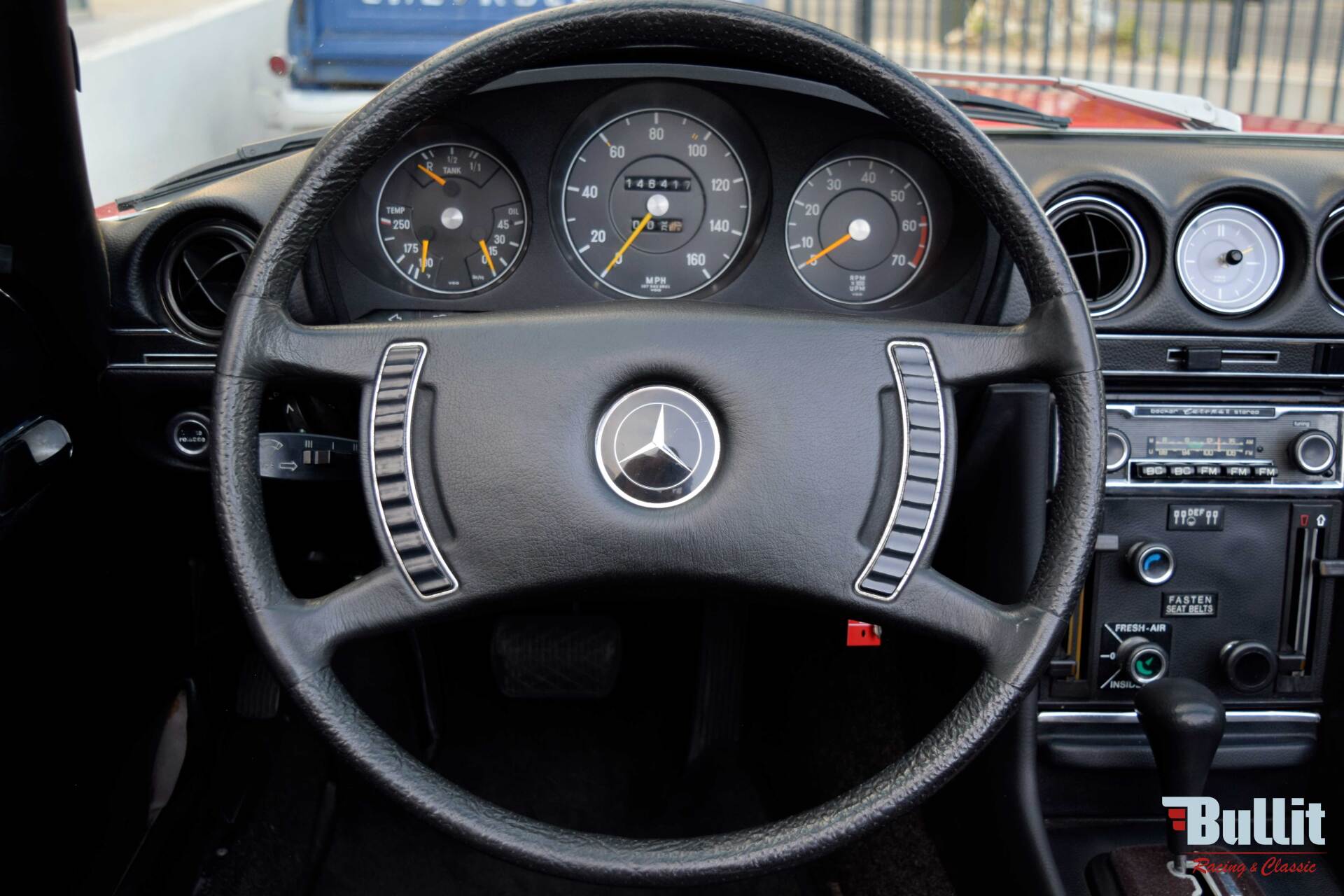 volant de MERCEDES 450SL ROUGE DE 1972