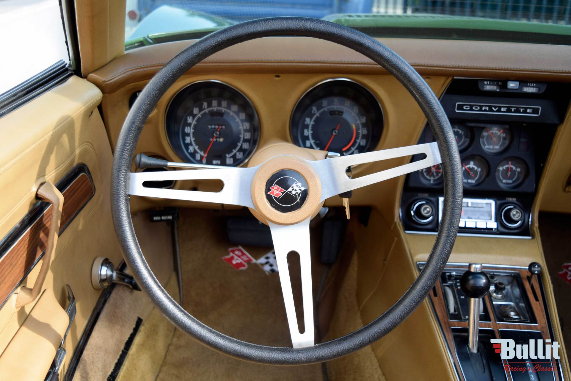 volant Chevrolet Corvette C3 Stingray cabriolet ELKHART GREEN de 1973