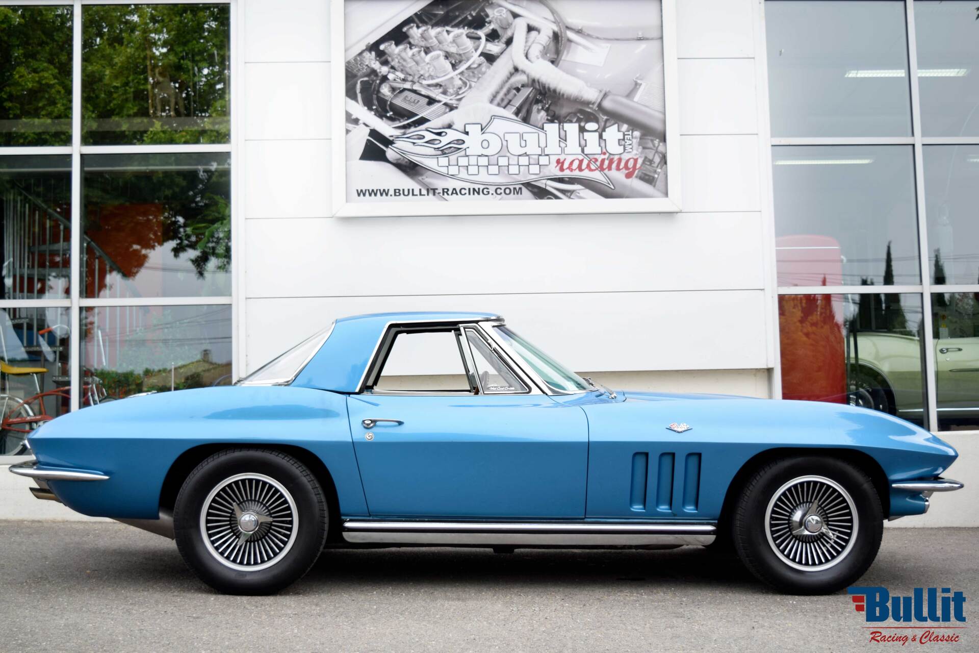 Chevrolet Corvette C2 327 Sting Ray Nassau Blue de 1965