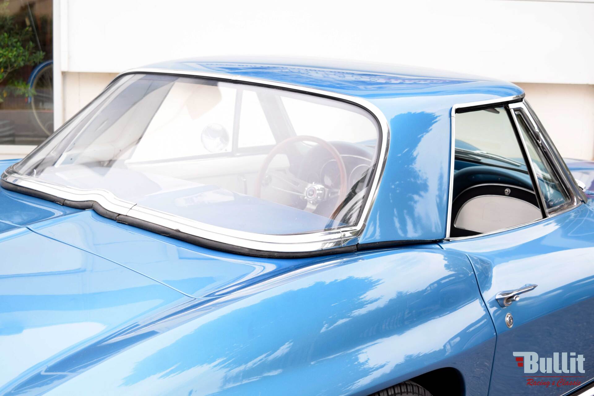 Hard-Top Chevrolet Corvette C2 327 Sting Ray Nassau Blue de 1965