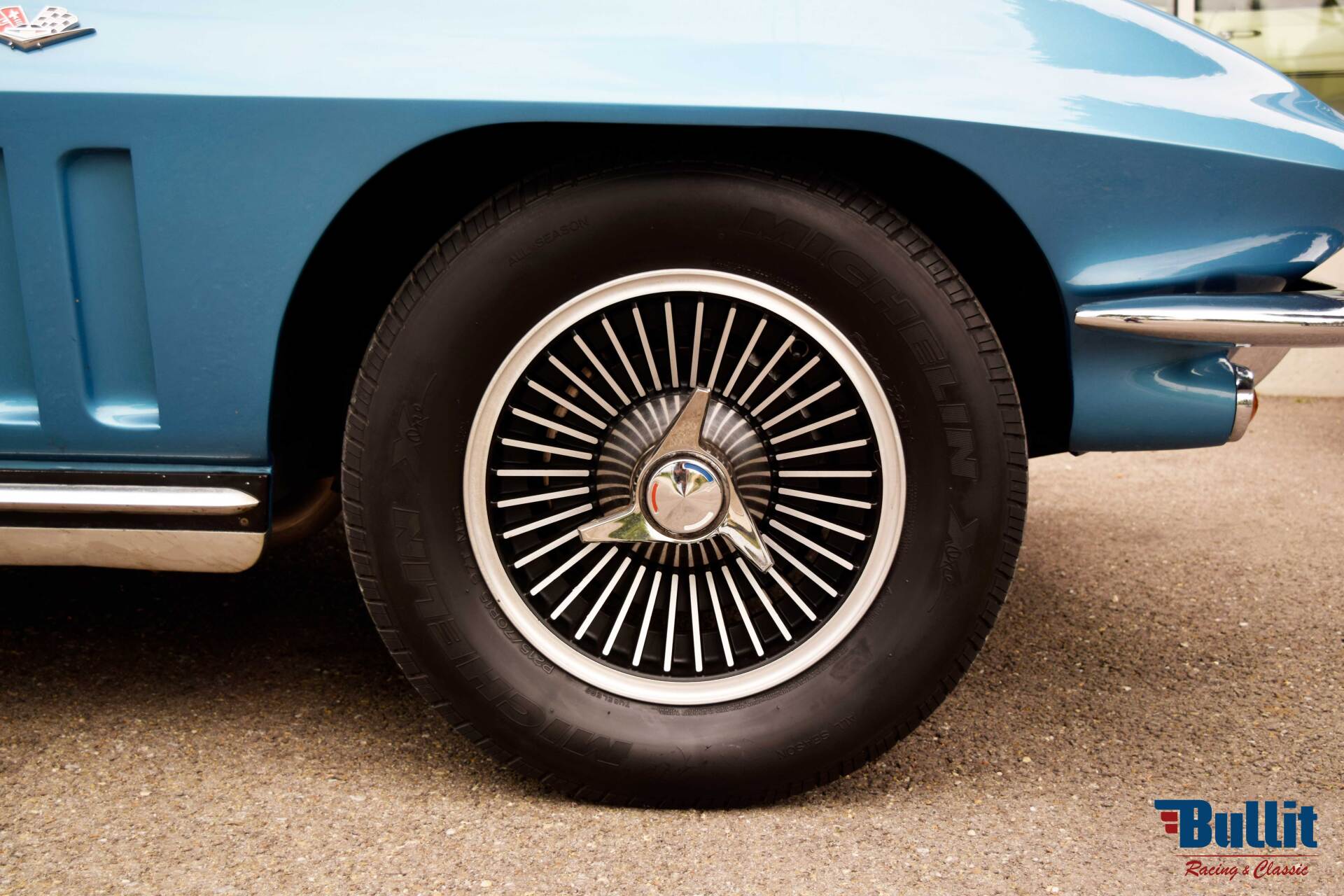 Roue Chevrolet Corvette C2 327 Sting Ray Nassau Blue de 1965