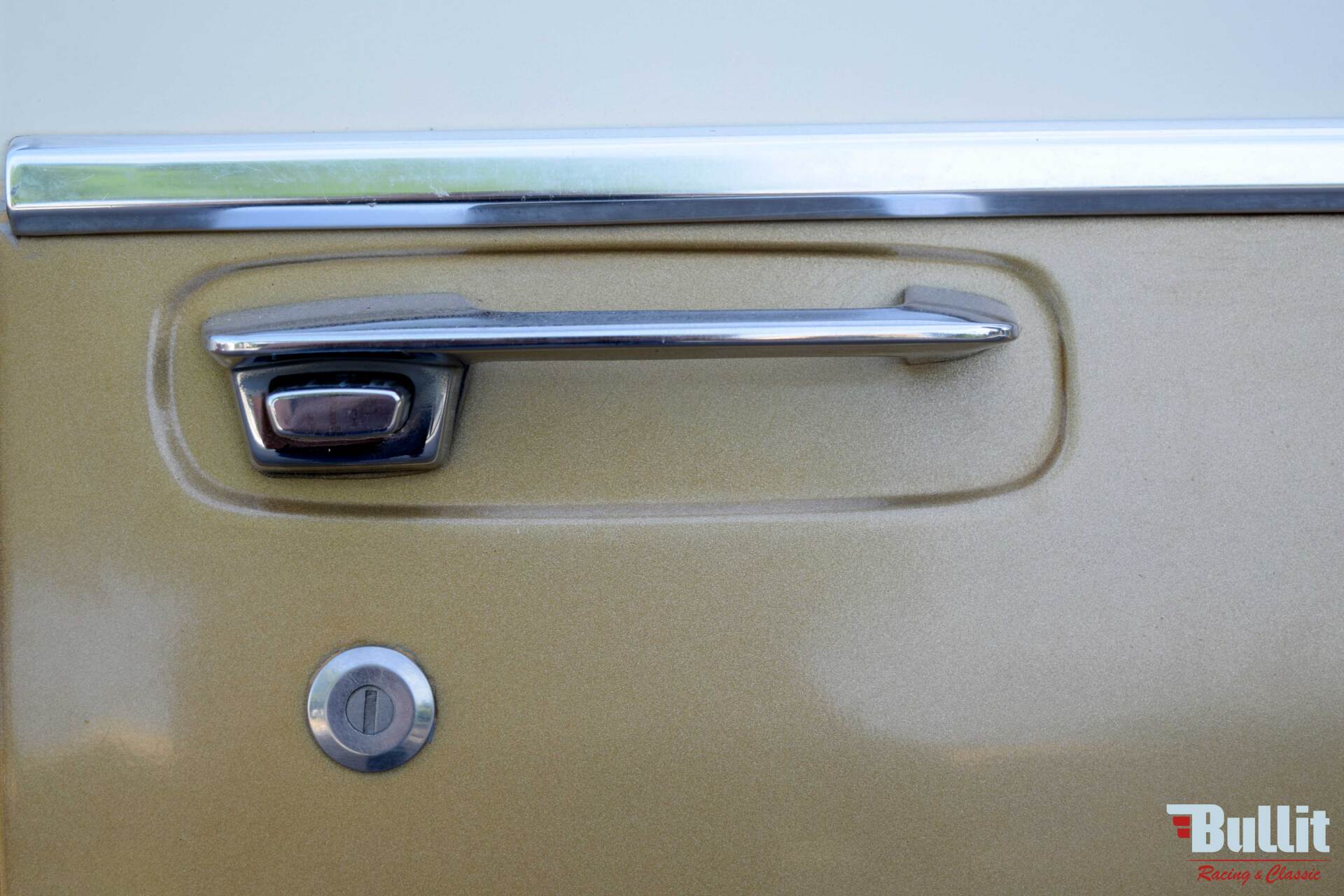 poignée de DODGE RAMCHARGER gold/ivory 1986