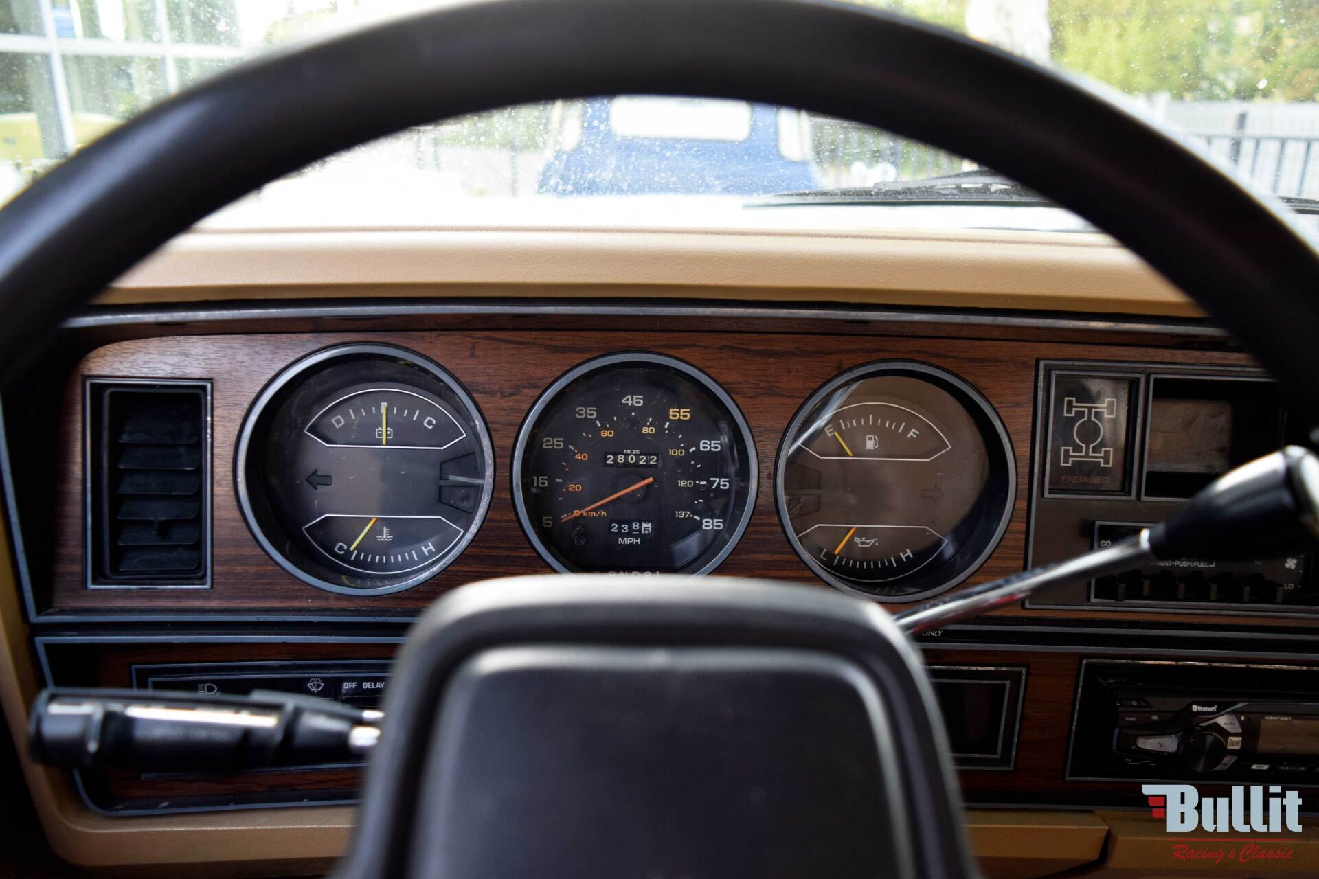 compteurs de DODGE RAMCHARGER gold/ivory 1986