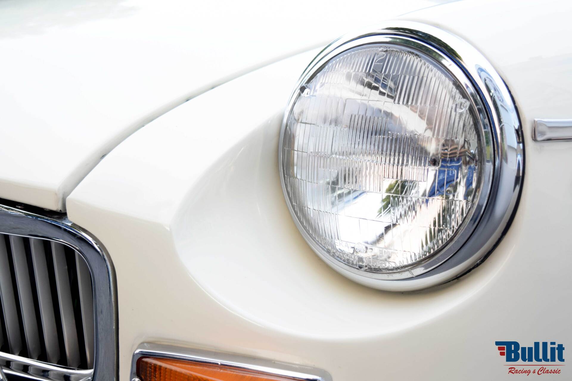 détail phare de MGB MK3 DE 1971