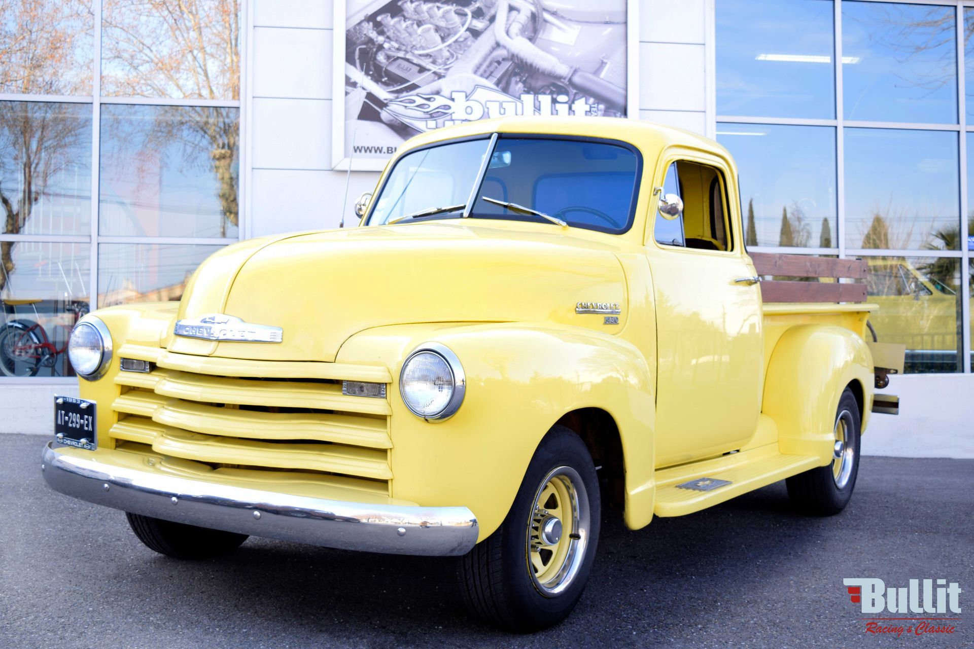 Chevrolet Pickup 3100 de 1953 vu 3/4 avant gauche