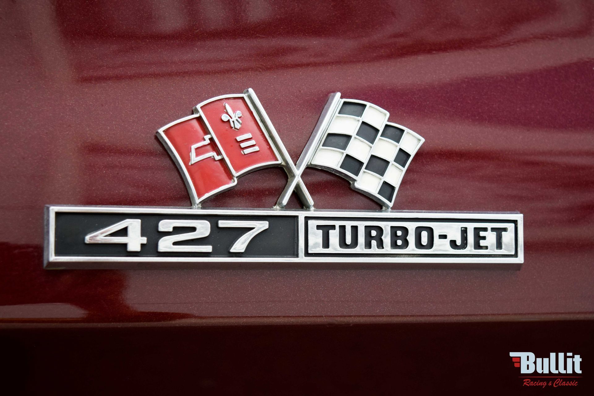 emblème de Chevrolet Corvette Sting Ray C2 427 burgundy de 1966
