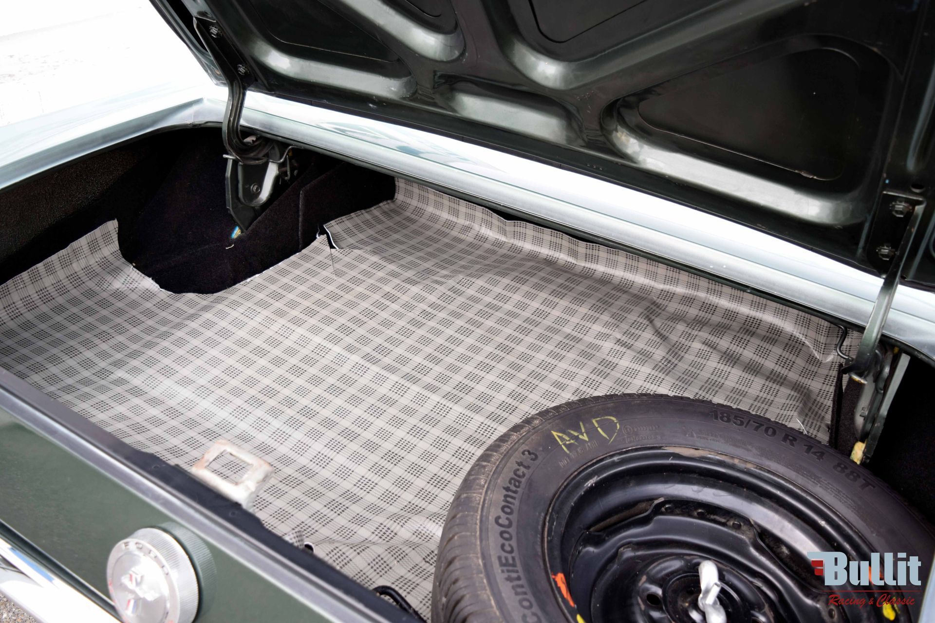 COFFRE MALLE ARRIERE FORD MUSTANG COUPE 1966