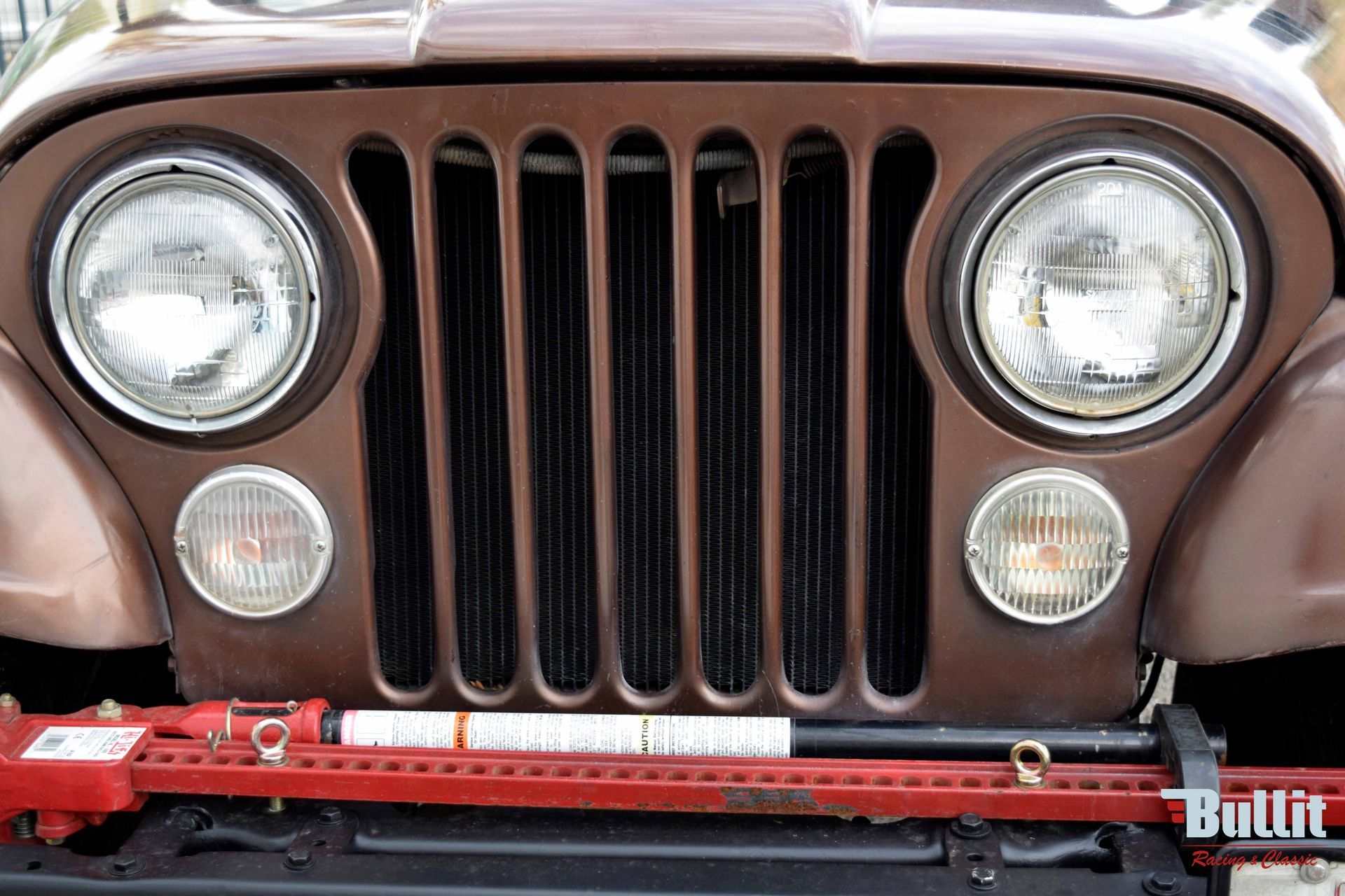 CALANDRE JEEP CJ5 RENEGADE MARRON DE 1981