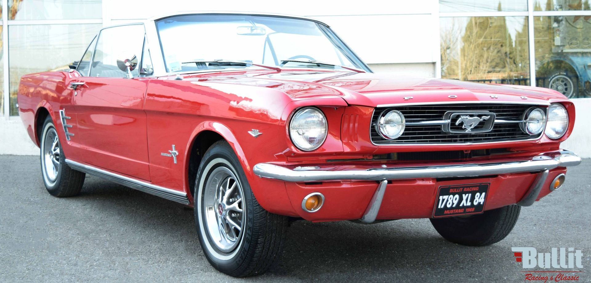 Ford Mustang cabriolet de 1966 rouge intérieur noir AVENDRE