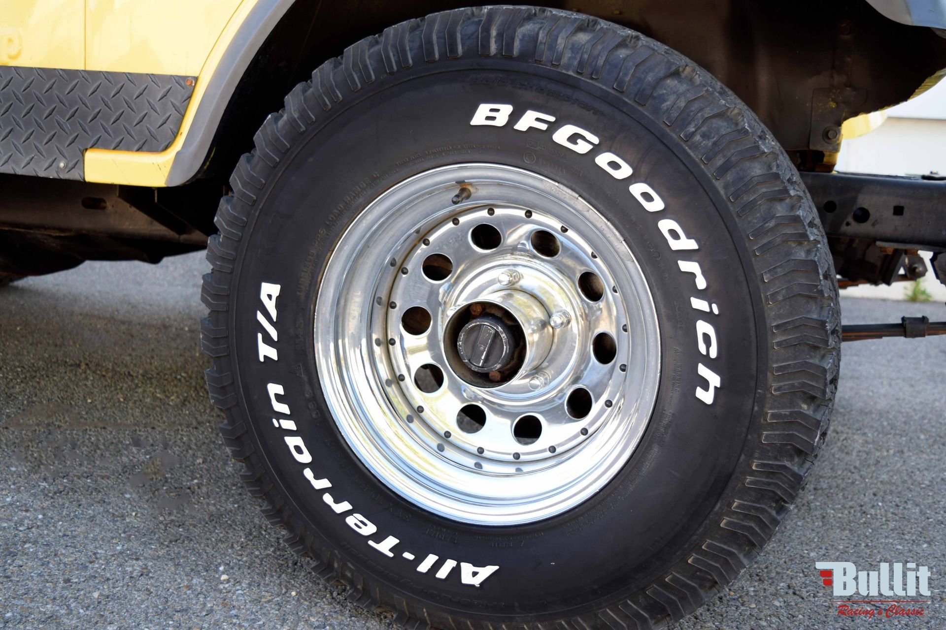 JEEP CJ7 jaune de1982 à vendre