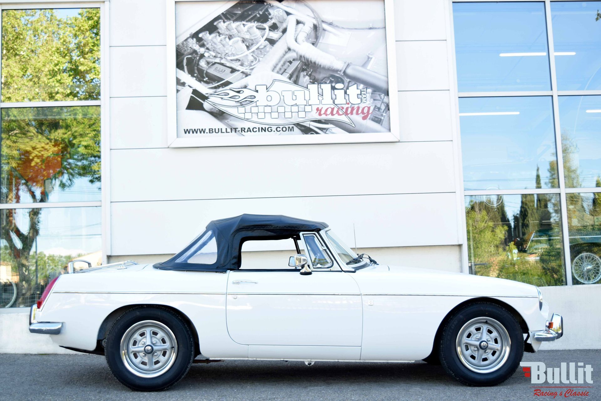 MGB roadster blanc 1978 A VENDRE