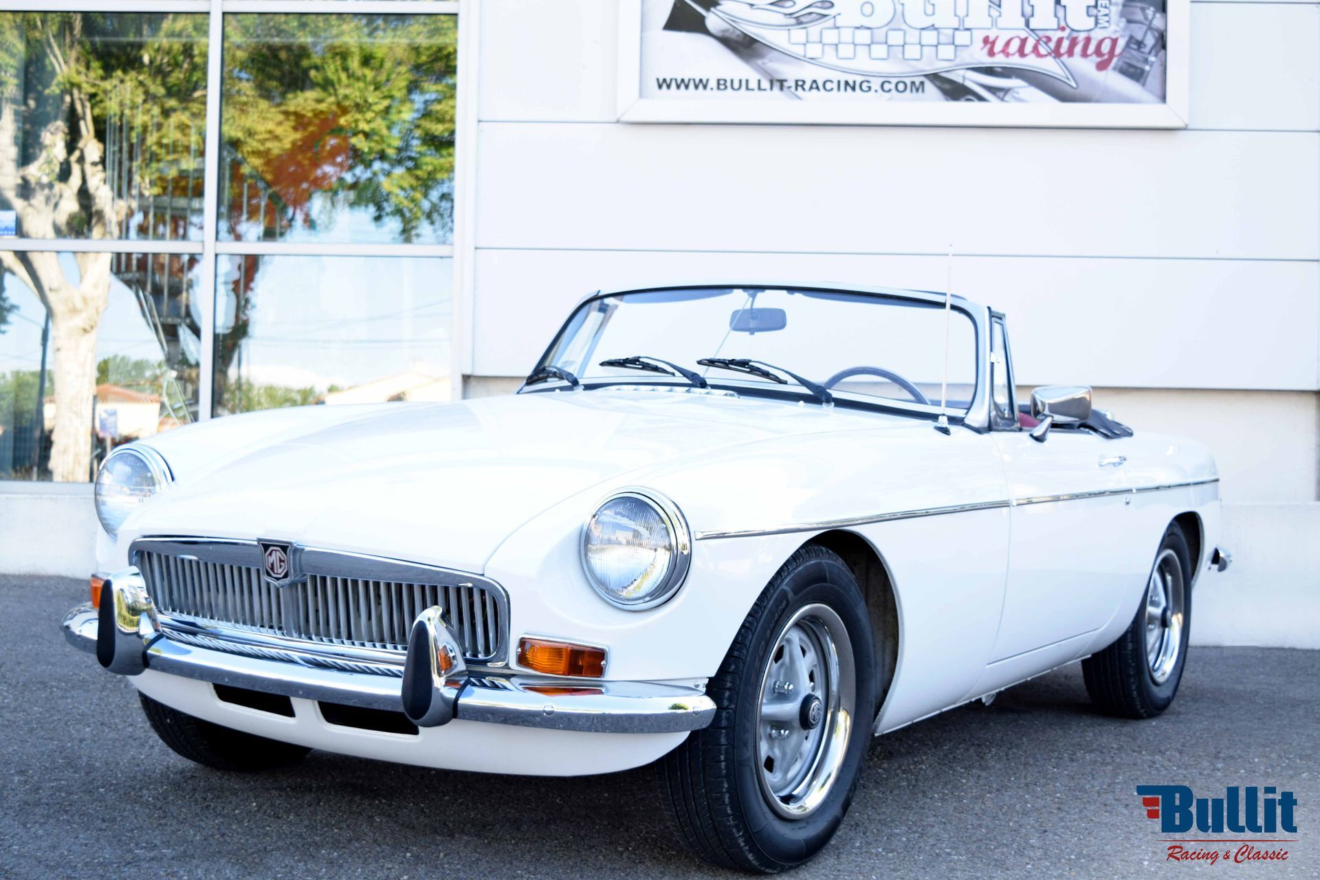 MGB roadster blanc 1978 A VENDRE