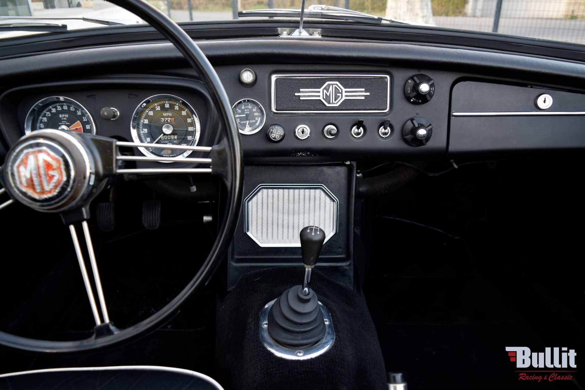 tableau de bord MGB roadster vert 1967 AVENDRE