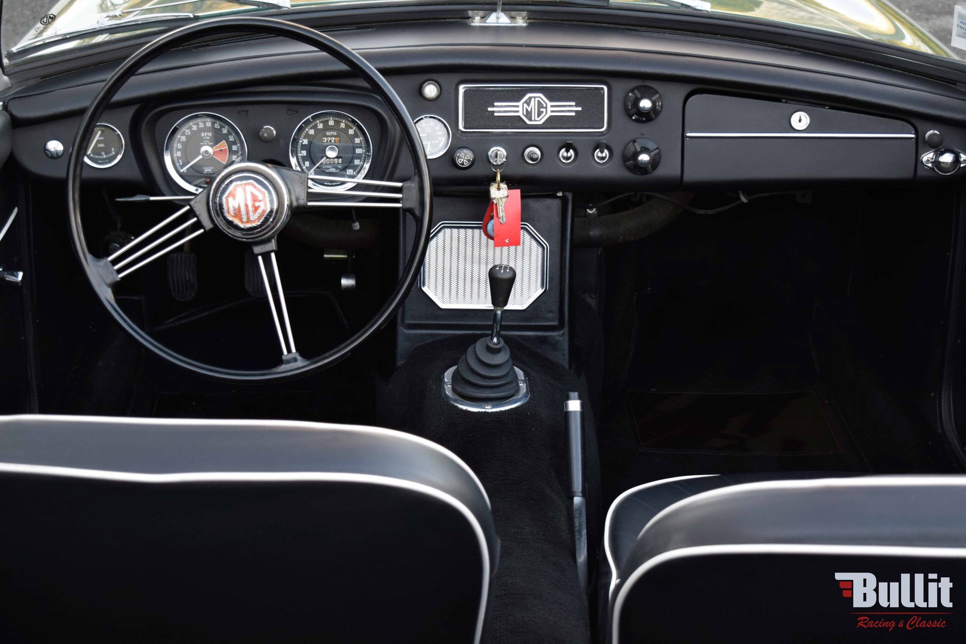 tableau de bord MGB roadster vert 1967 AVENDRE