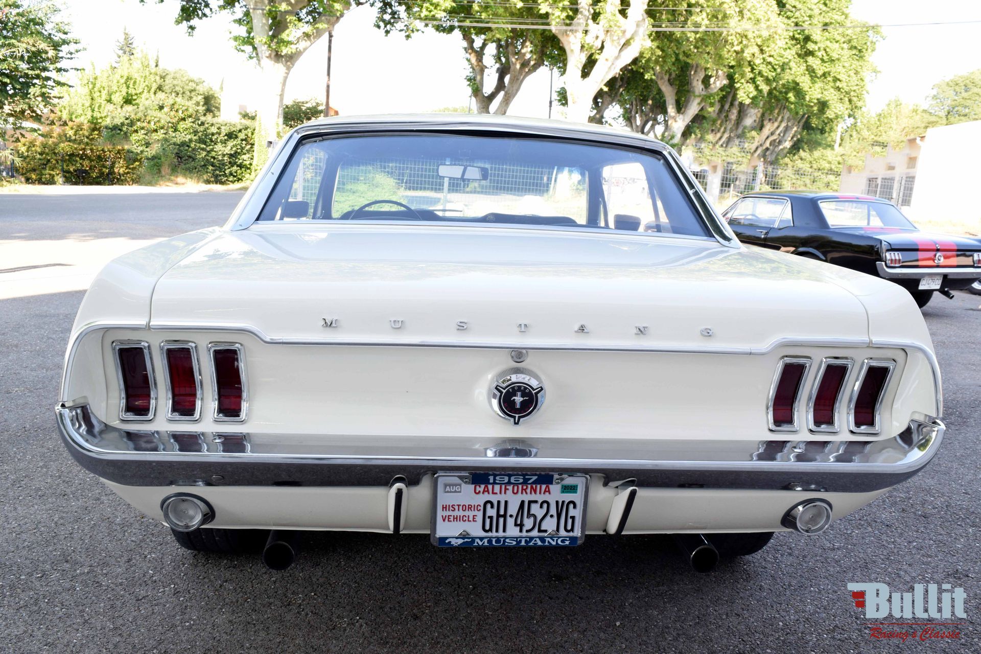 Ford mustang coupé blanc 289 de 1967