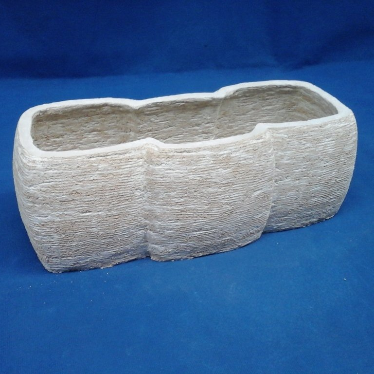 Jardinière basse, série Kube en ciment blanc brute Jardinière basse, extérieur en ciment, sur mesure