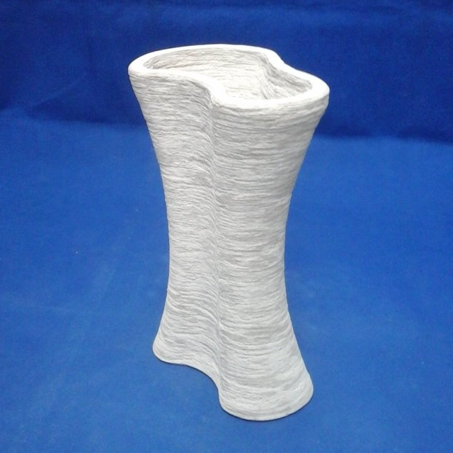 Vase T1 ciment blanc Grand vase forme originale en ciment blanc